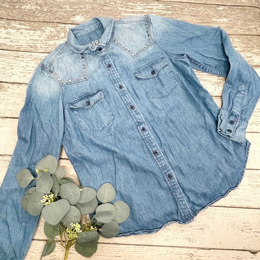 GAP 1969 Studded Western Shirt